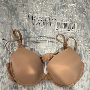 Victoria's Secret Beige Bra